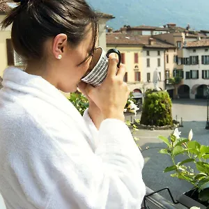 La Quadra - In With Daily Housekeeping Appartement